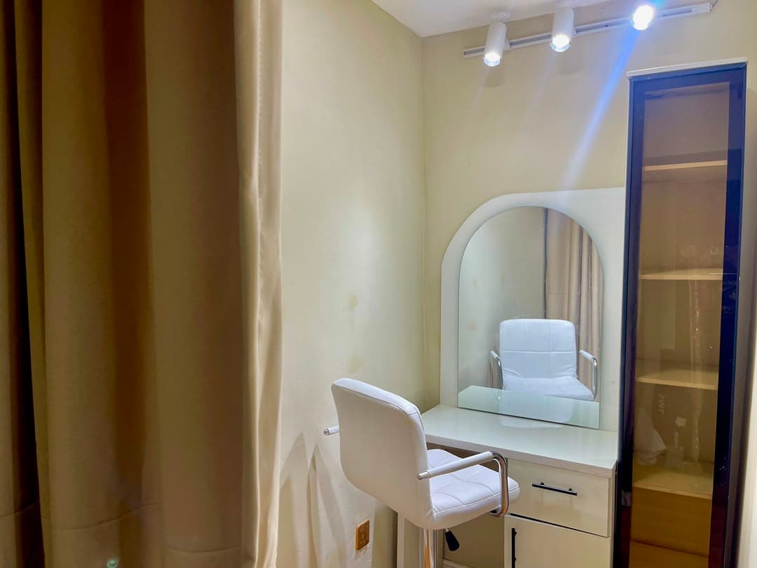 Makeup Room